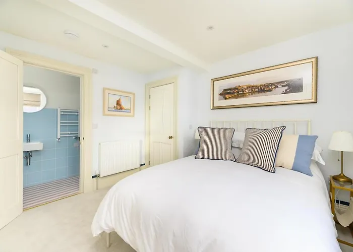 5 Bed In Oc-p32539 * Whitby