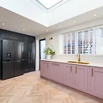 5 Bed In Oc-p32539 Whitby