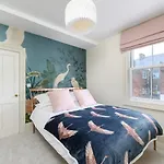5 Bed In Oc-p32539 *