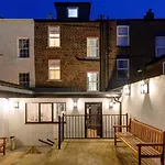 5 Bed In Oc-p32539 Whitby