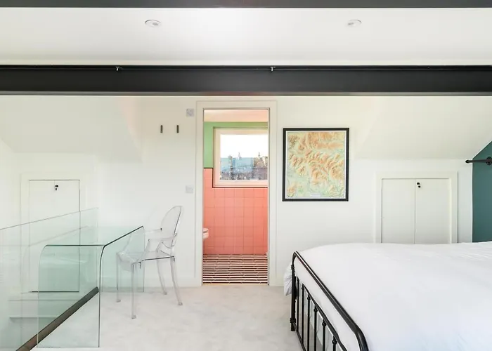 5 Bed In Oc-p32539 * Whitby